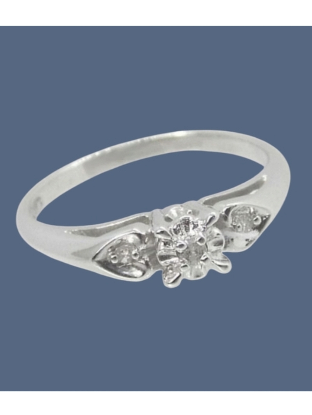 10K White gold Diamond Baroque Engagement ring